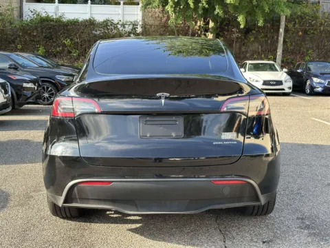 More photos of 2023 Tesla Model Y Long Range at Certified Luxury Motors - Great Neck, NY