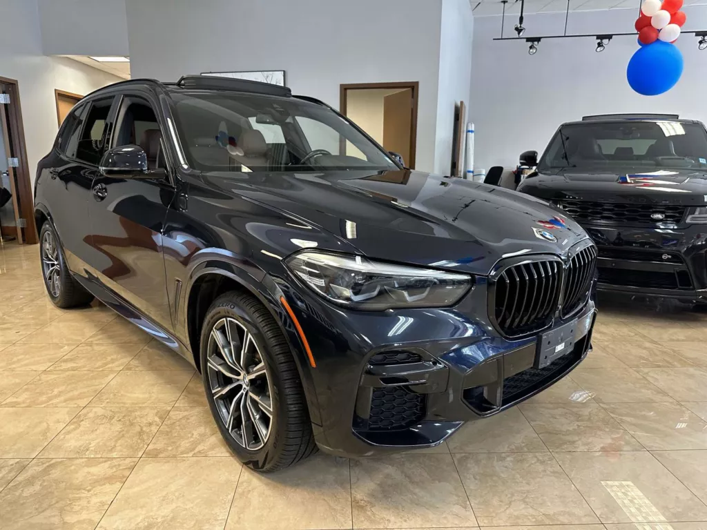 Used 2022 BMW X5 xDrive40i M-Sport for sale in Great Neck, NY at ...