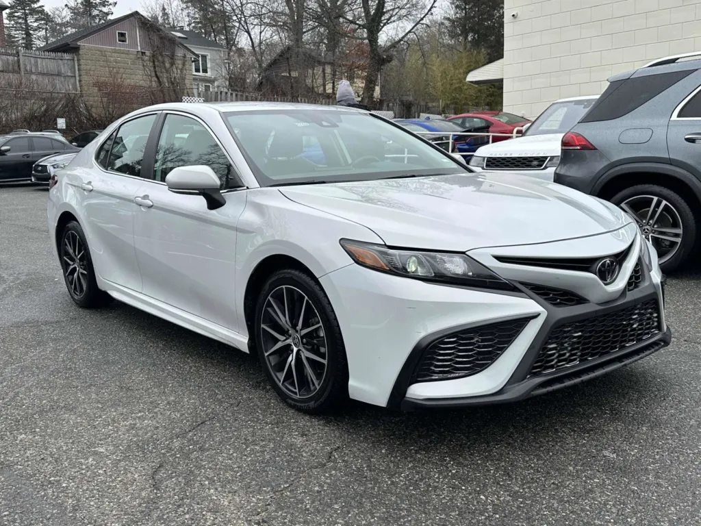 2023 Toyota Camry SE for sale in Great Neck, NY
