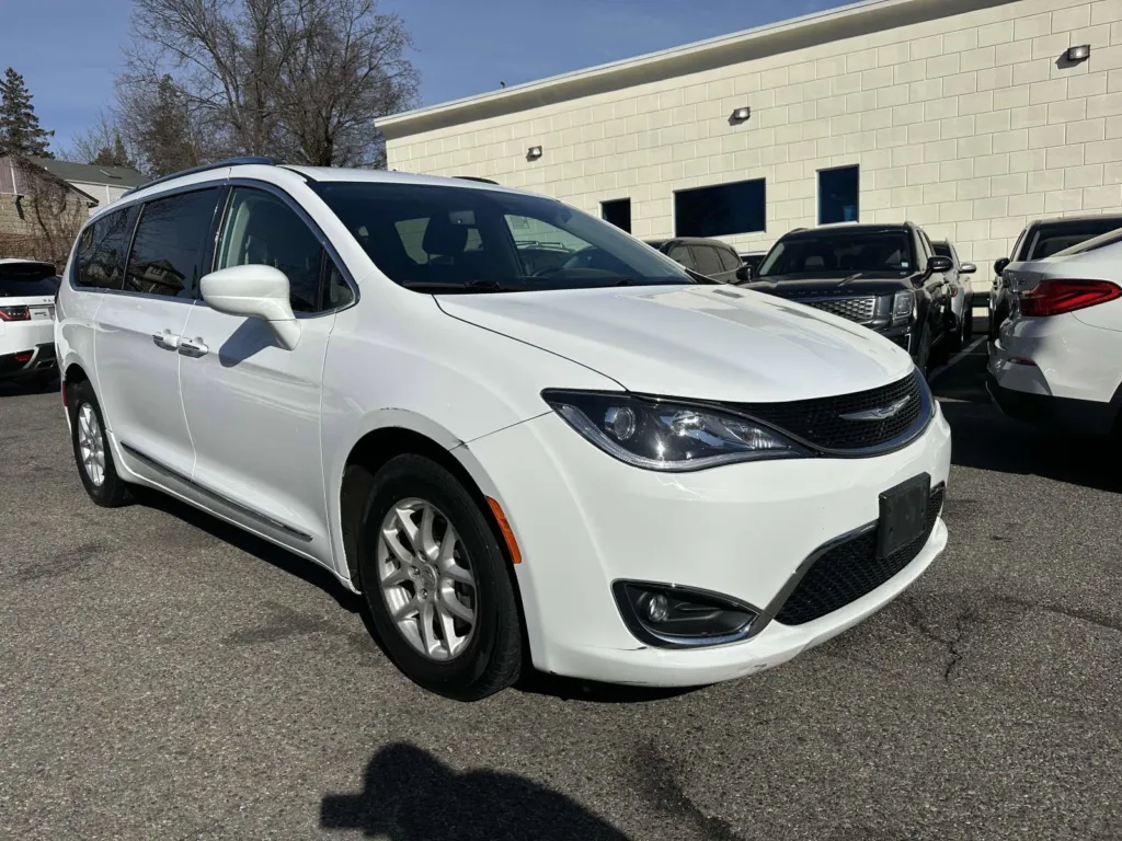 2020 Chrysler Pacifica Touring L 35th Anniversary for sale in Great Neck, NY