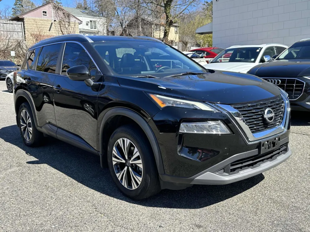 2022 Nissan Rogue SV (Leather, Sunroof) for sale in Great Neck, NY