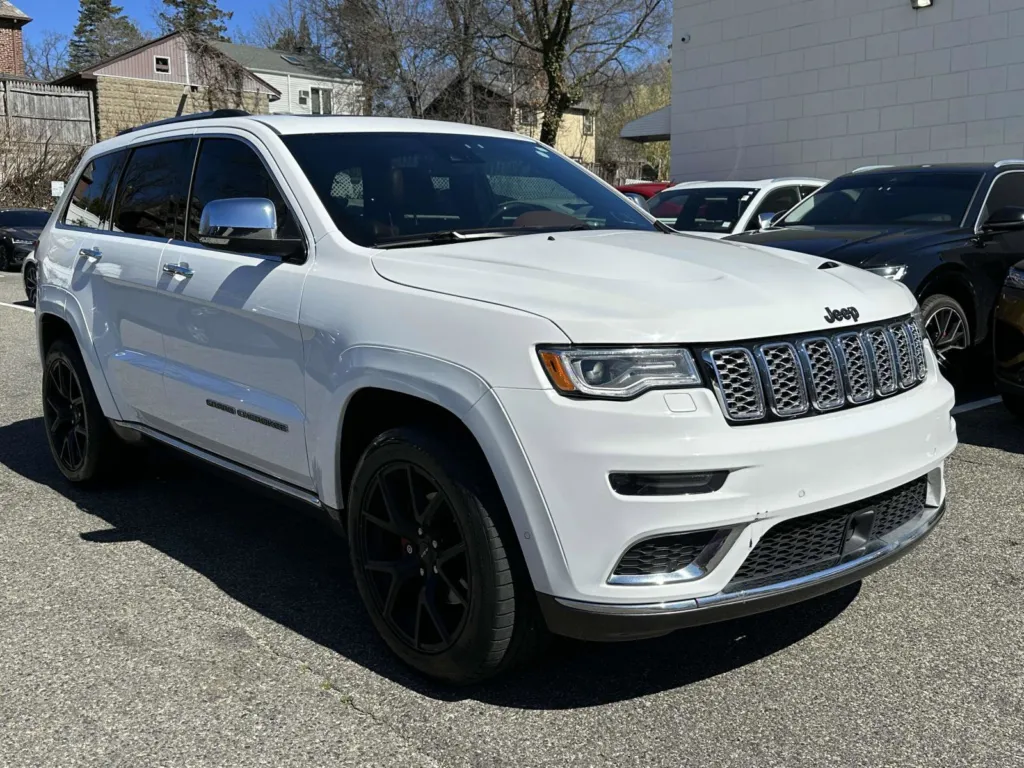 2017 Jeep Grand Cherokee Summit for sale in Great Neck, NY