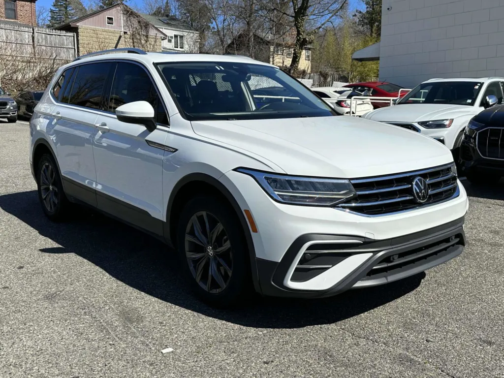 2022 Volkswagen Tiguan SE (Leather & Sunroof) for sale in Great Neck, NY