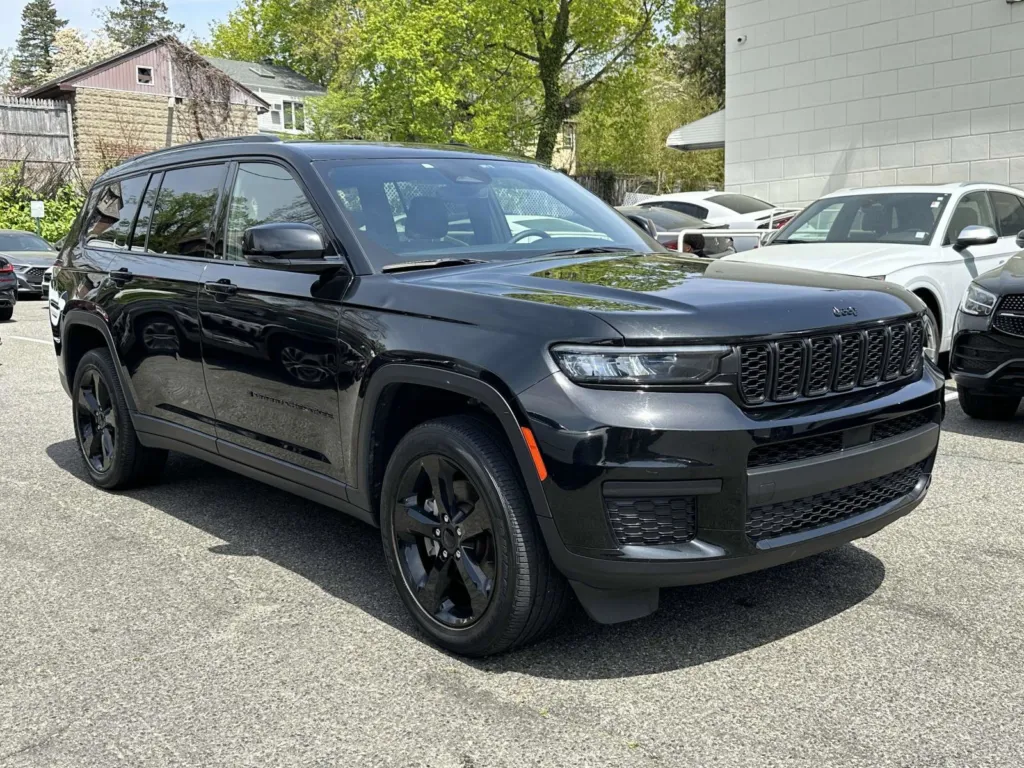 2023 Jeep Grand Cherokee L Altitude X for sale in Great Neck, NY