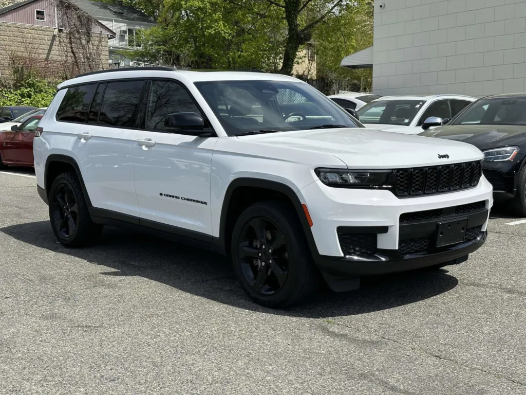 2021 Jeep Grand Cherokee L Altitude for sale in Great Neck, NY