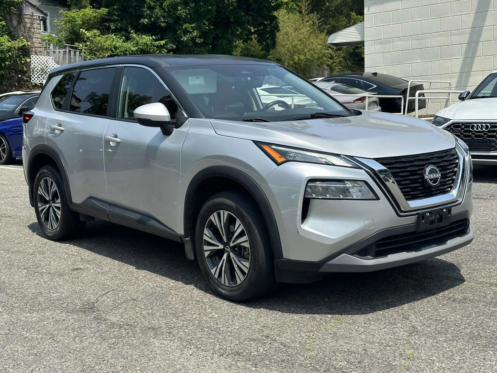 2022 Nissan Rogue SV (Red Interior) for sale in Great Neck, NY
