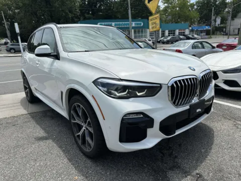 White 2021 BMW X5 xDrive40i M-Sport for sale in Great Neck, NY