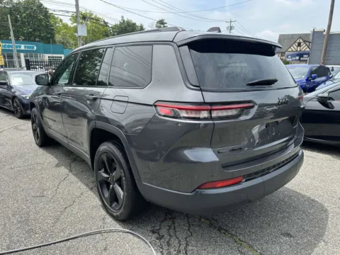 More photos of 2021 Jeep Grand Cherokee L Altitude at Certified Luxury Motors - Great Neck, NY