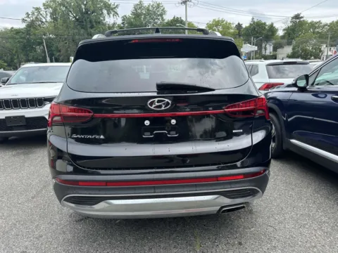 More photos of 2022 Hyundai Santa Fe SEL at Certified Luxury Motors - Great Neck, NY