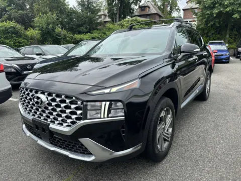 More photos of 2022 Hyundai Santa Fe SEL at Certified Luxury Motors - Great Neck, NY