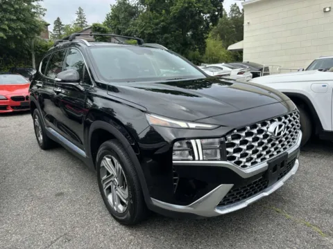 Photos of 2022 Hyundai Santa Fe SEL for sale in Great Neck, NY at Certified Luxury Motors - Great Neck