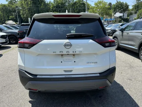 More photos of 2022 Nissan Rogue SV at Certified Luxury Motors - Great Neck, NY