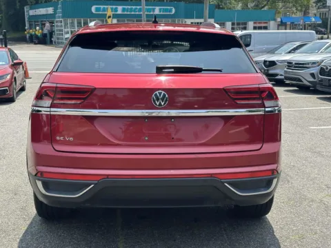 More photos of 2021 Volkswagen Atlas Cross Sport 3.6L V6 SE w/Technology (Sunroof/Leather) at Certified Luxury Motors - Great Neck, NY