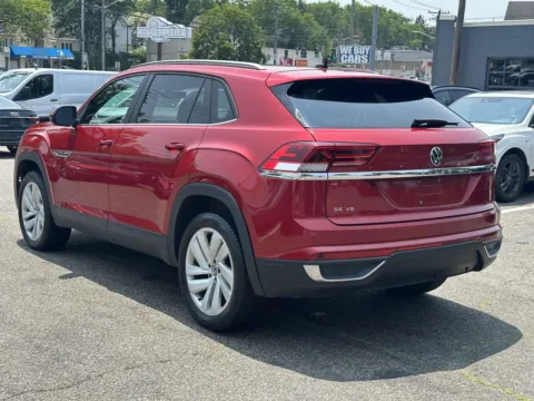 More photos of 2021 Volkswagen Atlas Cross Sport 3.6L V6 SE w/Technology (Sunroof/Leather) at Certified Luxury Motors - Great Neck, NY