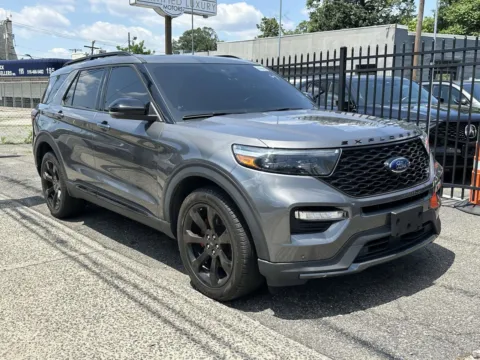 Photos of 2022 Ford Explorer ST for sale in Great Neck, NY at Certified Luxury Motors - Great Neck