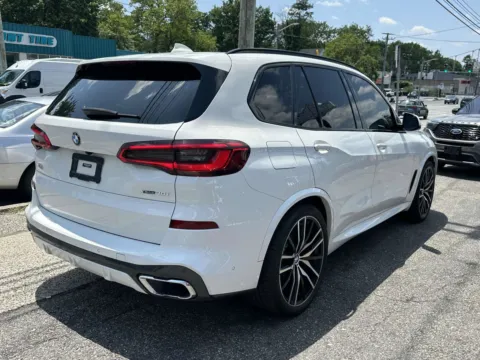 Another view of 2019 BMW X5 xDrive40i for sale in Great Neck, NY at Certified Luxury Motors - Great Neck