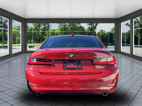 More photos of 2020 BMW 3 Series 330i xDrive at Certified Luxury Motors - Great Neck, NY
