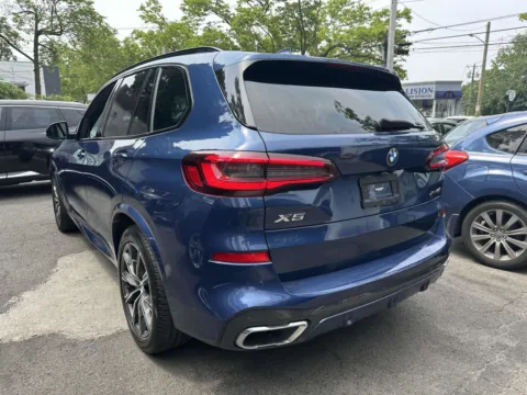 More photos of 2022 BMW X5 xDrive40i M-Sport at Certified Luxury Motors - Great Neck, NY