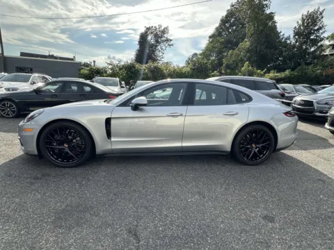 More photos of 2020 Porsche Panamera at Certified Luxury Motors - Great Neck, NY