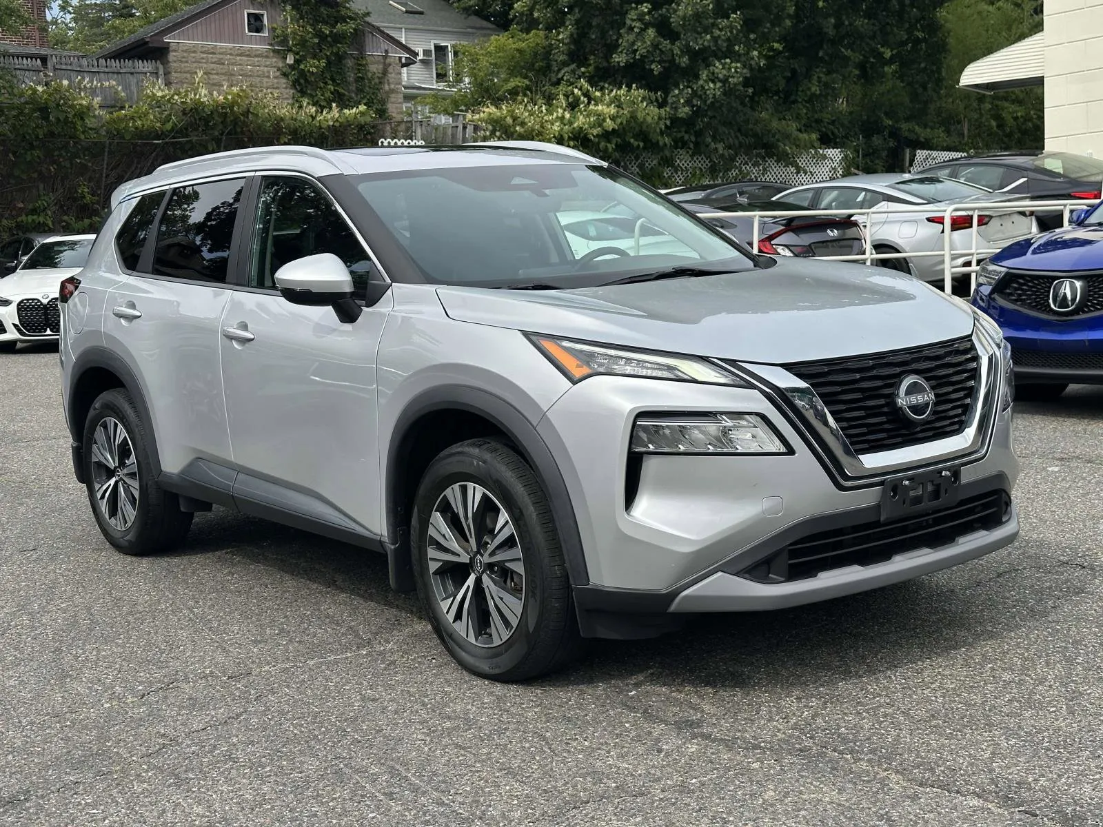 2023 Nissan Rogue SV (Sunroof & Leather!) for sale in Great Neck, NY
