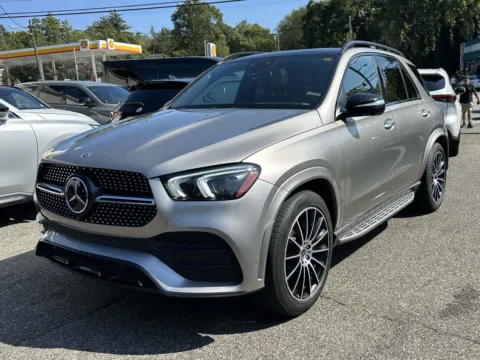 More photos of 2022 Mercedes-Benz GLE 350 AMG PKG at Certified Luxury Motors - Great Neck, NY