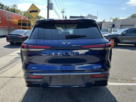 More photos of 2023 INFINITI QX60 LUXE at Certified Luxury Motors - Great Neck, NY