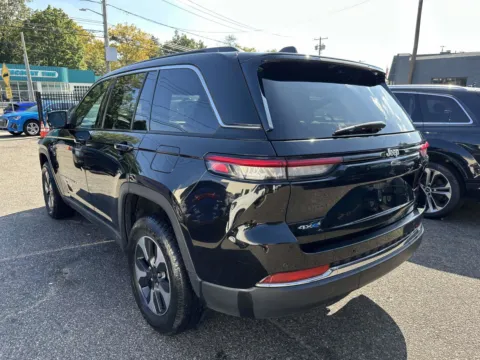 More photos of 2024 Jeep Grand Cherokee 4xe at Certified Luxury Motors - Great Neck, NY