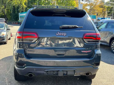 More photos of 2017 Jeep Grand Cherokee Trailhawk at Certified Luxury Motors - Great Neck, NY
