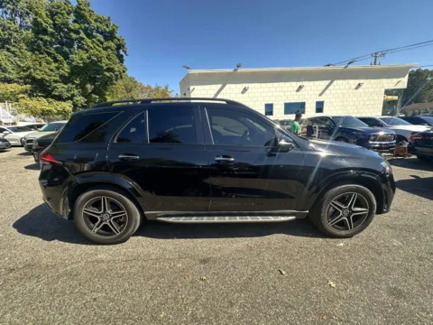 Photos of 2022 Mercedes-Benz GLE 350 AMG PKG for sale in Great Neck, NY at Certified Luxury Motors - Great Neck