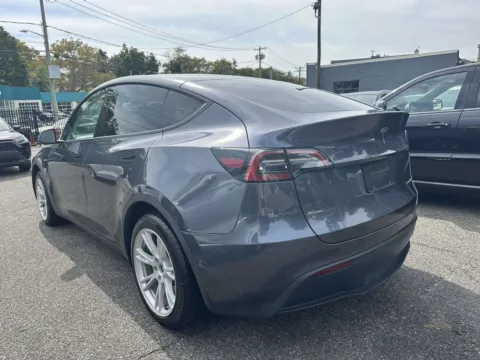 More photos of 2021 Tesla Model Y Long Range at Certified Luxury Motors - Great Neck, NY