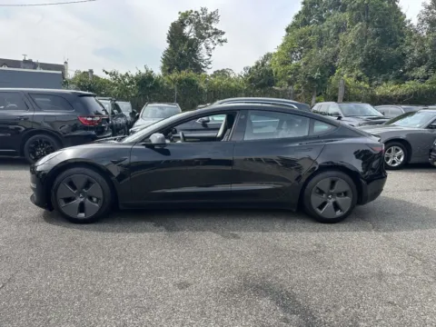 More photos of 2021 Tesla Model 3 Long Range at Certified Luxury Motors - Great Neck, NY