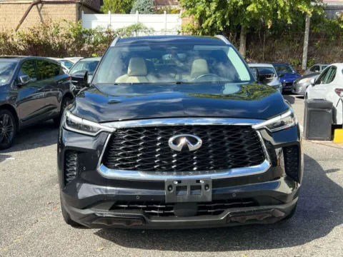 Photos of 2023 INFINITI QX60 LUXE for sale in Great Neck, NY at Certified Luxury Motors - Great Neck