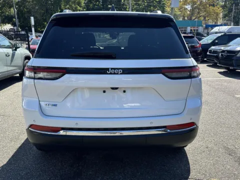 More photos of 2024 Jeep Grand Cherokee 4xe at Certified Luxury Motors - Great Neck, NY