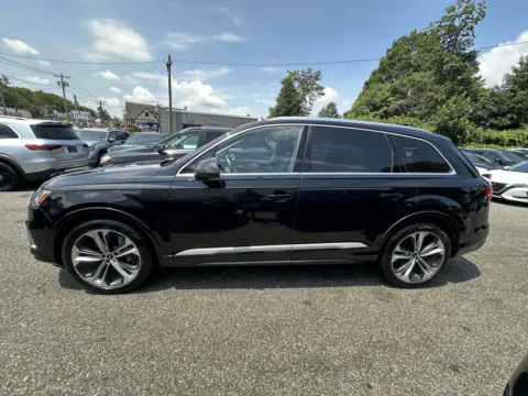 More photos of 2021 Audi Q7 Prestige at Certified Luxury Motors - Great Neck, NY