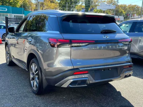 More photos of 2022 INFINITI QX60 LUXE at Certified Luxury Motors - Great Neck, NY