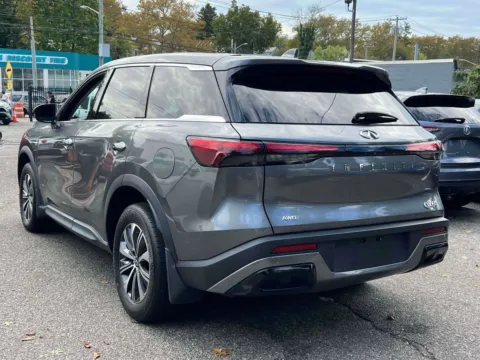 More photos of 2023 INFINITI QX60 PURE at Certified Luxury Motors - Great Neck, NY