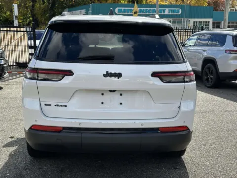 More photos of 2021 Jeep Grand Cherokee L Laredo at Certified Luxury Motors - Great Neck, NY