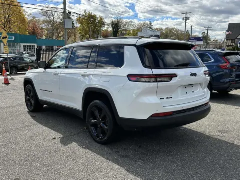 More photos of 2021 Jeep Grand Cherokee L Laredo at Certified Luxury Motors - Great Neck, NY