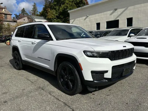 White 2021 Jeep Grand Cherokee L Laredo for sale in Great Neck, NY