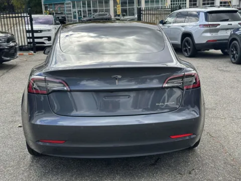 More photos of 2022 Tesla Model 3 Long Range at Certified Luxury Motors - Great Neck, NY