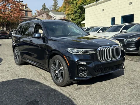 Black 2021 BMW X7 xDrive40i for sale in Great Neck, NY