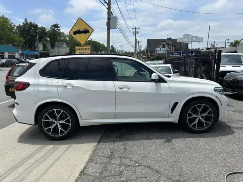 Photos of 2021 BMW X5 xDrive40i M-Sport for sale in Great Neck, NY at Certified Luxury Motors - Great Neck