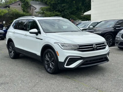 White 2023 Volkswagen Tiguan SE for sale in Great Neck, NY
