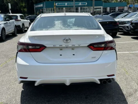 More photos of 2022 Toyota Camry SE at Certified Luxury Motors - Great Neck, NY