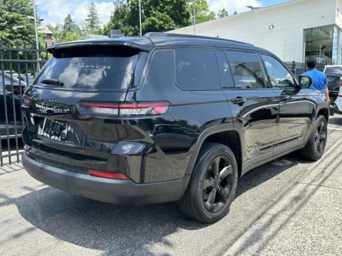 Another view of 2022 Jeep Grand Cherokee L Altitude for sale in Great Neck, NY at Certified Luxury Motors - Great Neck