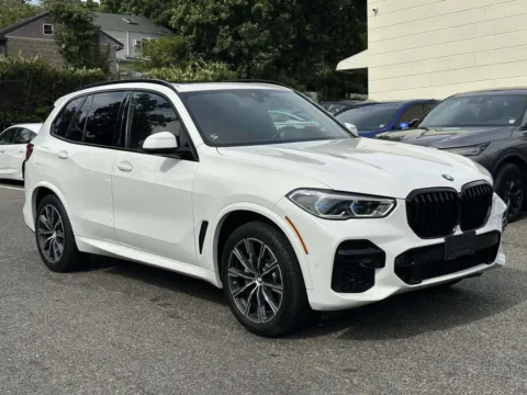 White 2022 BMW X5 xDrive40i M-Sport for sale in Great Neck, NY