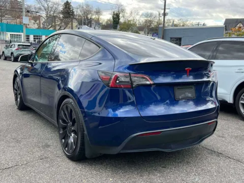 More photos of 2022 Tesla Model Y Performance (White Interior) at Certified Luxury Motors - Great Neck, NY