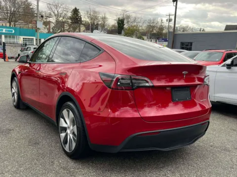 More photos of 2021 Tesla Model Y Long Range at Certified Luxury Motors - Great Neck, NY