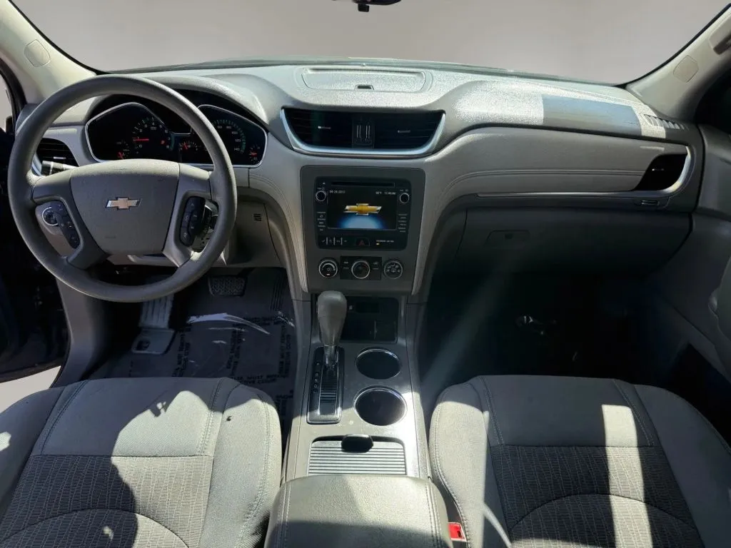Chevrolet Traverse photo 11