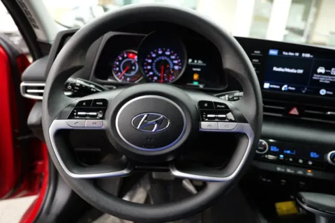 More photos of 2022 Hyundai Elantra SEL Sedan 4D at Torresdey Motors Alameda, TX